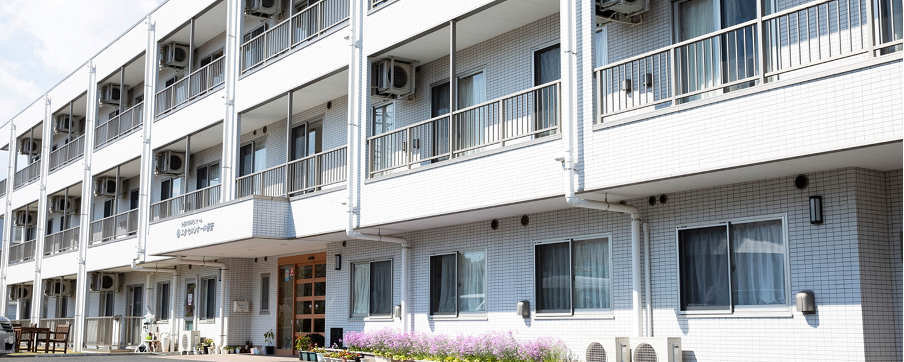 導入して終わりにしない介護DX。眠りSCAN・トイレDIARYの活用から見えた、エクセルシオール秦野の“その後”